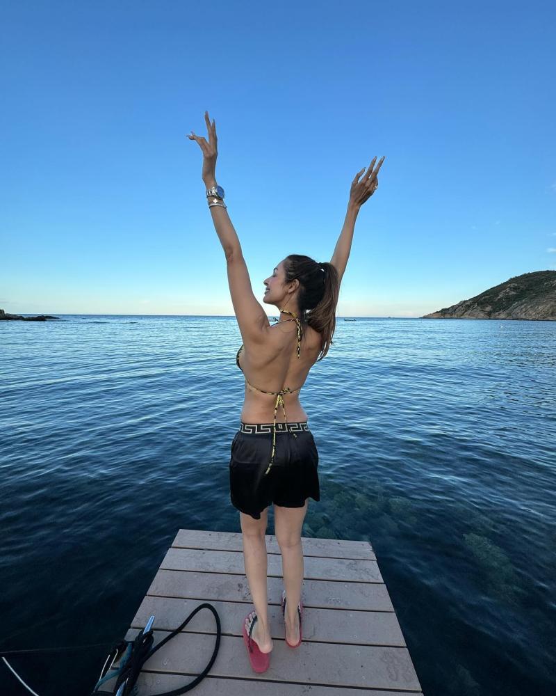 malaika-arora-hot-photos